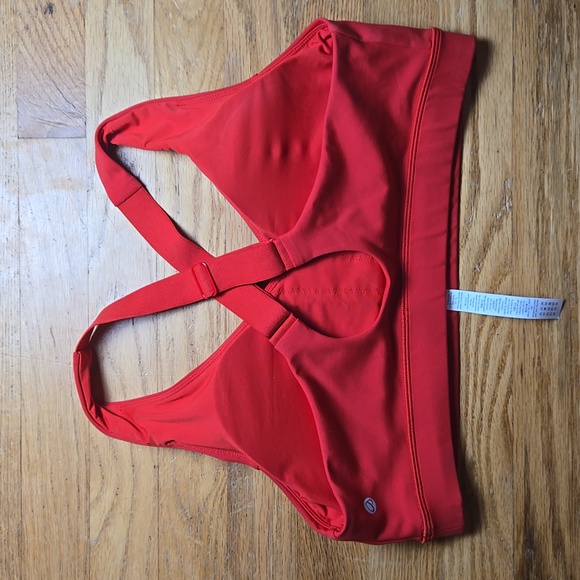 BN CRZ Yoga Deep Red v-neck bra, no front seam 5" butt scrunch bike shorts set - Picture 6 of 10